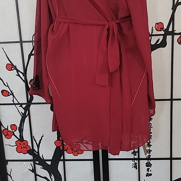 Flora Nikrooz Plum/Red Apliqued Sleeve Sheer Robe in size L/XL NWT - Picture 3 of 11